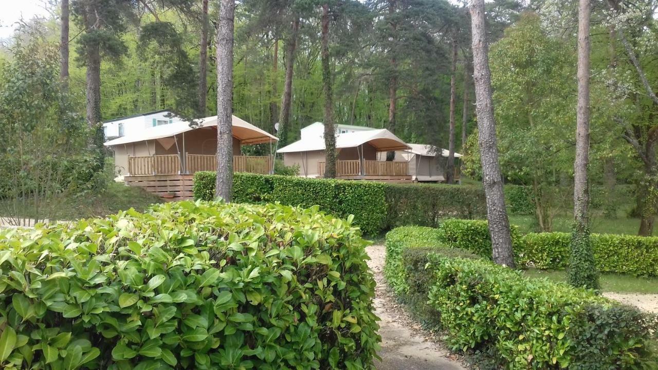 Camping 46 Rainettes Goujounac ภายนอก รูปภาพ