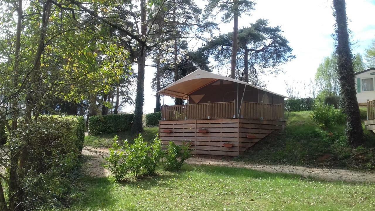 Camping 46 Rainettes Goujounac ภายนอก รูปภาพ